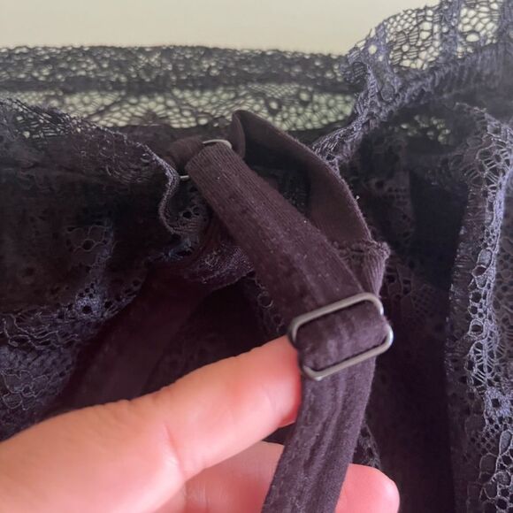 New Torrid Woman Top Off-shoulder sleeves lace Size 2 Black polyester plus - Picture 12 of 12